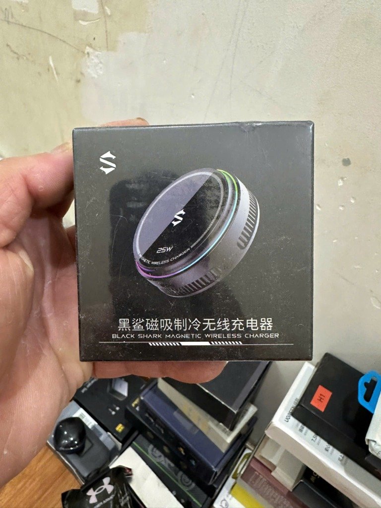 Quạt Tản Nhiệt Sạc Không Dây Từ Tính Black Shark Magnetic Wireless Charger 25W - Ảnh 2
